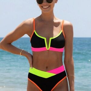 Popvil V-Wire Color Block Bikini Set Size medium